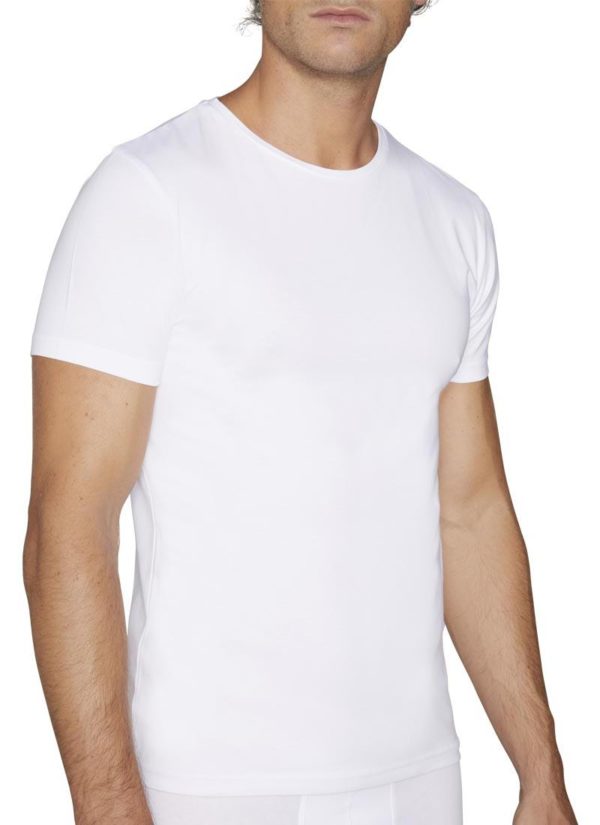 camiseta manga corta blanca cuello redondo