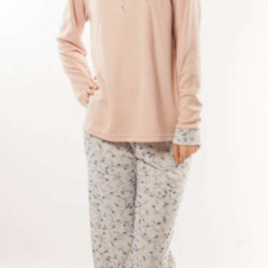 pijama mujer felpa clasico manga larga. Camiseta botones maquillaje con puños. pantalon gris con flores